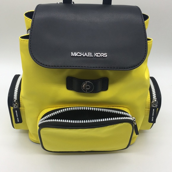 MICHAEL KORS ABBEY MD CARGO BACKPACK BRT YELLOW - Picture 7 of 8